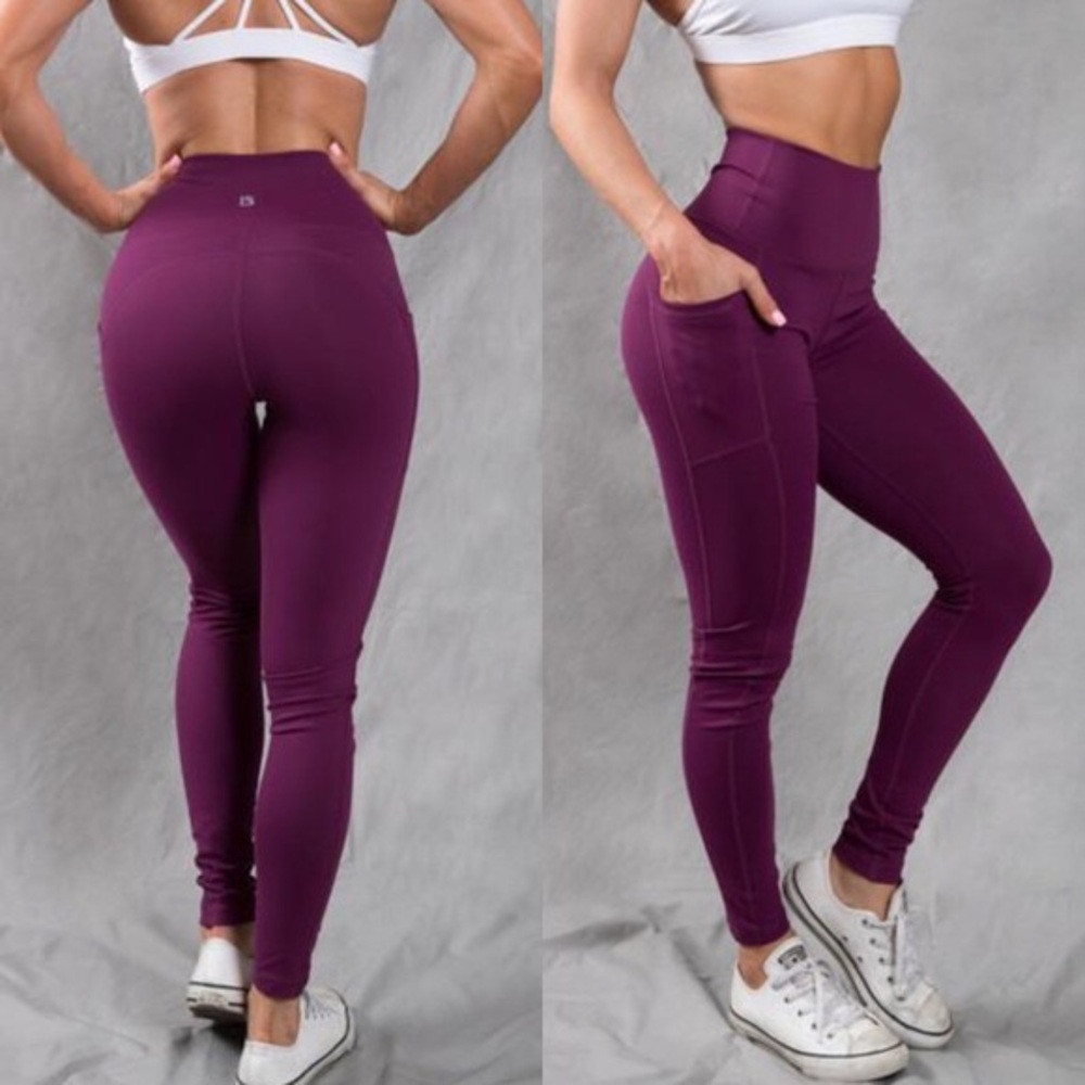 RESERVED!! 🦄✨BUFFBUNNY LUNA LEGGINGS - ACAI!